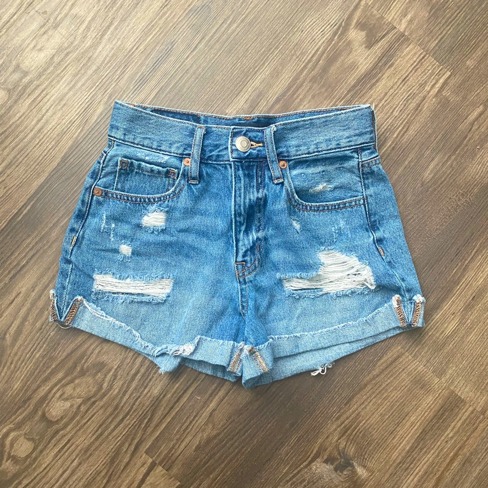 Aéropostale Mom Shorts size 00, Medium Wash
